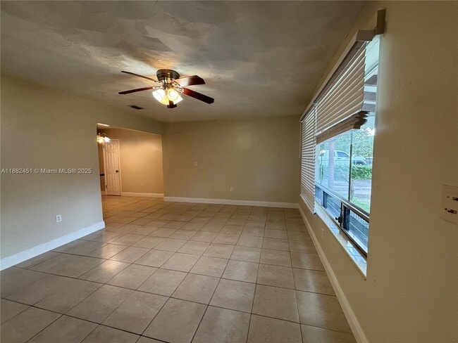 1830 NW 88th Terrace in Miami, FL - Building Photo - Building Photo