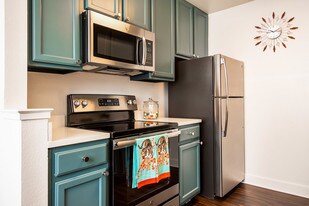 Peartree in Sunnyvale, CA - Building Photo