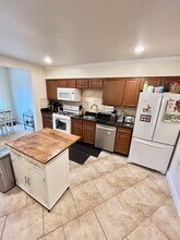 716 E 6th St, Unit 1 in Boston, MA - Building Photo - Building Photo