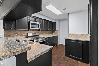 433 S Ave E in Humble, TX - Building Photo - Building Photo
