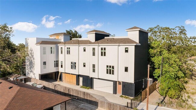 property at 4643 Galesburg St