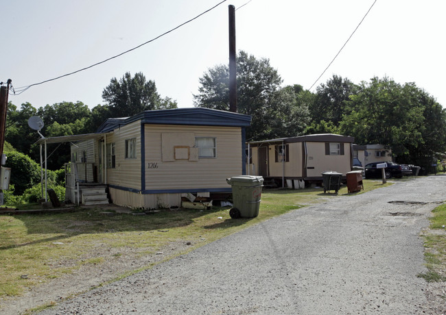 2554 Hernando St in Memphis, TN - Building Photo - Building Photo