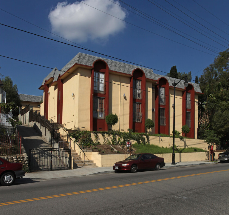 4121 Marmion Way in Los Angeles, CA - Foto de edificio