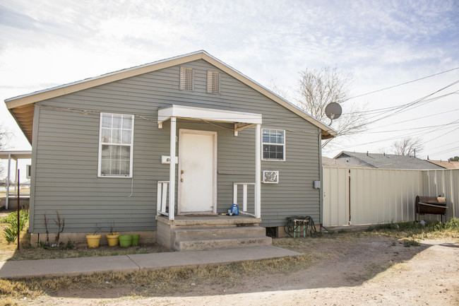 2400 College Ave in Midland, TX - Building Photo - Other