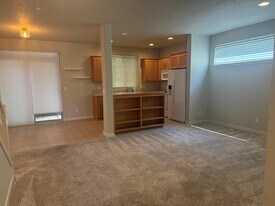 10722 SE 75th Ave in Milwaukie, OR - Building Photo