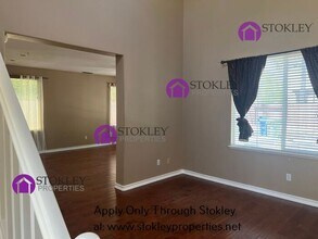 123 Knightsbridge Ct in Brentwood, CA - Building Photo - Building Photo