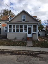846 McKinley St, Unit 846 in Oshkosh, WI - Building Photo