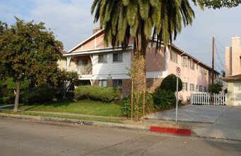 1108 San Rafael Ave in Glendale, CA - Building Photo - Building Photo