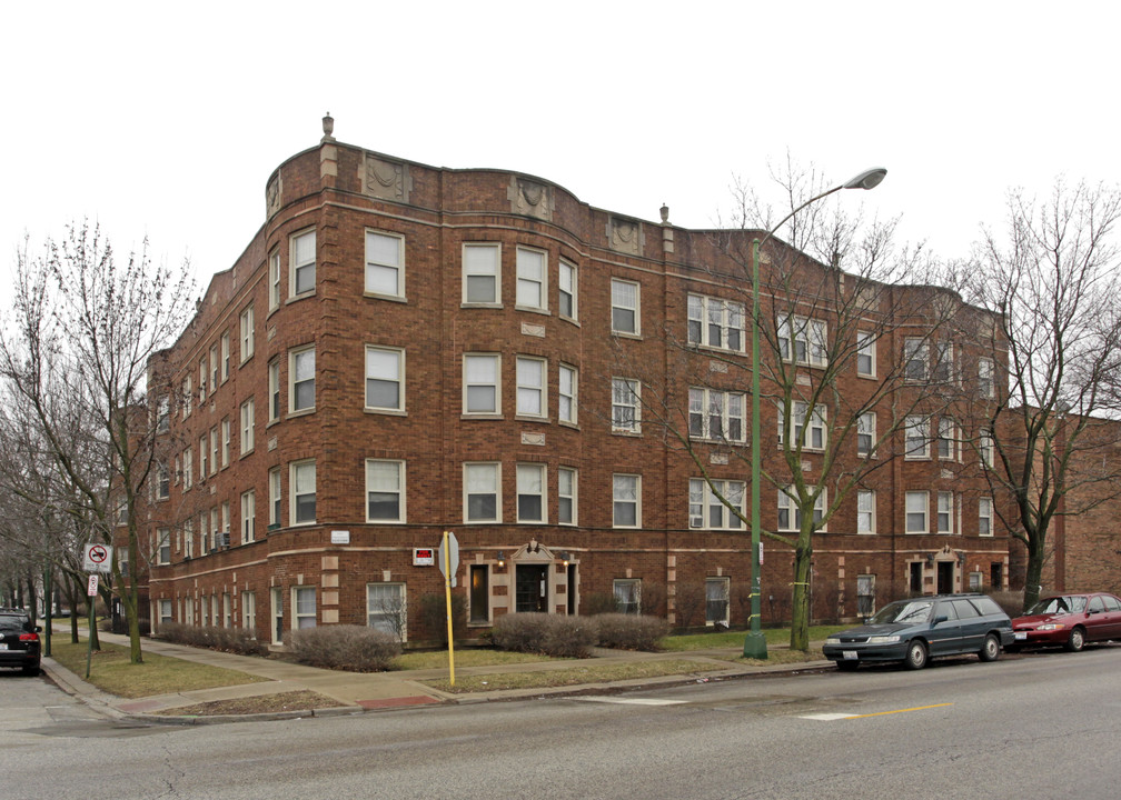 1901-1909 W Granville Ave in Chicago, IL - Building Photo