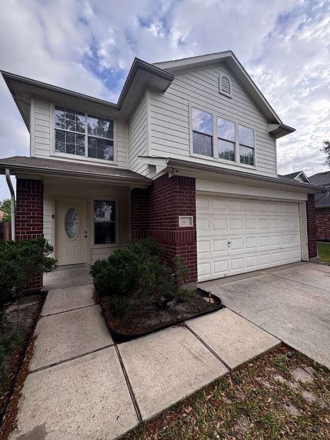 property at 1411 Hallcroft Ln