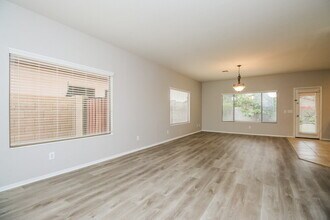 6629 W Range Mule Dr in Phoenix, AZ - Foto de edificio - Building Photo