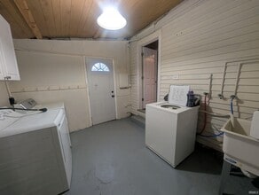 925 Cedar St in South Bend, IN - Building Photo - Building Photo