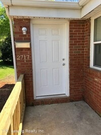 2717 Columbus Cir