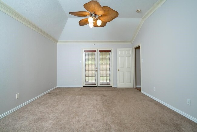 property at 7415 Vine Grove Ct