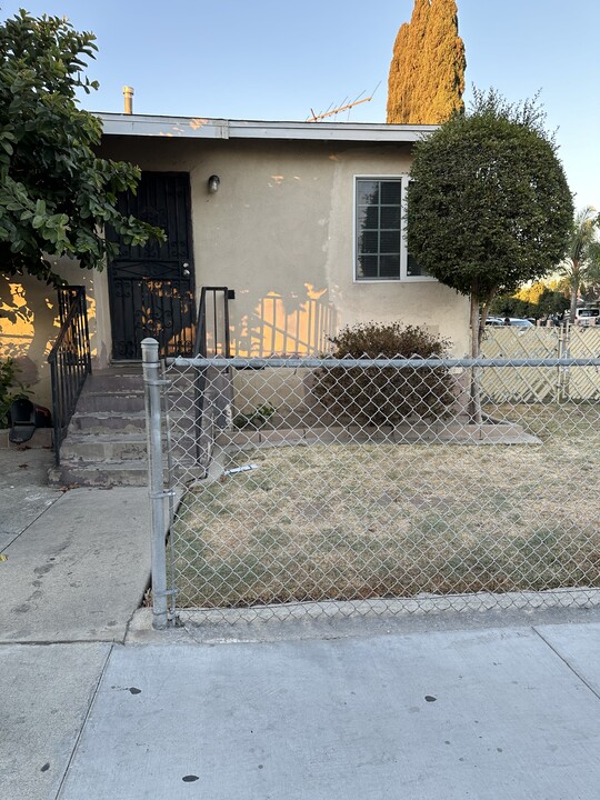 4829 E 6th St, Unit 4829 in East Los Angeles, CA - Foto de edificio