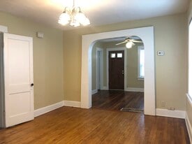 2221 E Vollmer Ave, Unit LOWER in Milwaukee, WI - Building Photo