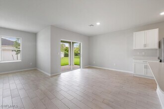 1523 SW 19th Pl in Cape Coral, FL - Building Photo - Building Photo
