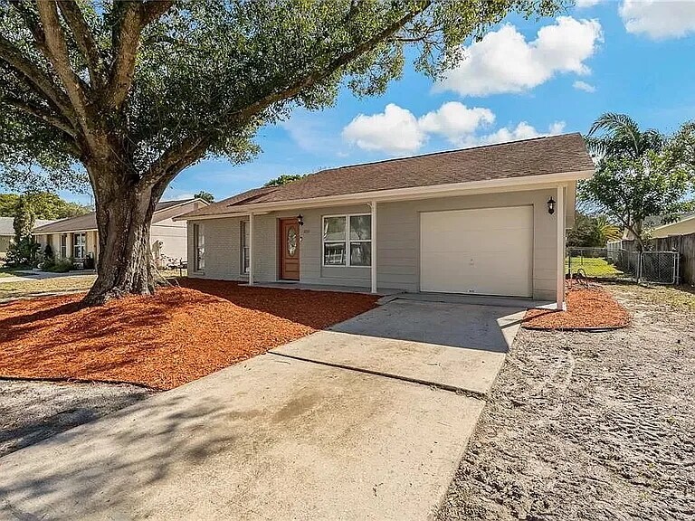 6814 Willits Ave in New Port Richey, FL - Building Photo