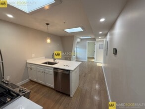 148 Trenton St, Unit 3 in Boston, MA - Building Photo - Building Photo