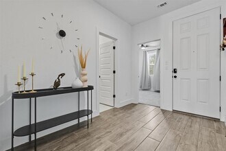 905 Gray Fox Lp in Hutto, TX - Building Photo - Building Photo