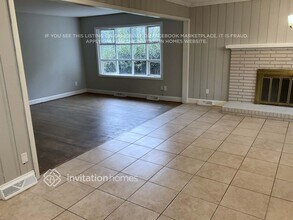 1828 Archdale Dr in Charlotte, NC - Foto de edificio - Building Photo