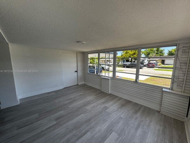 5373 NE 3rd Ter. in Fort Lauderdale, FL - Building Photo - Building Photo