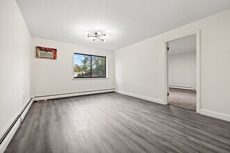 18 Signor St in East Hartford, CT - Building Photo - Building Photo