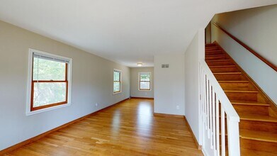 2635 Hunt St in Ames, IA - Building Photo - Building Photo