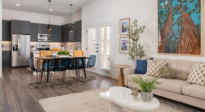 2205 N Bonnie Brae St in Denton, TX - Building Photo - Building Photo