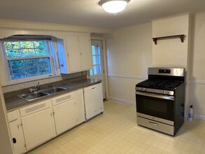 58 Wilson Ave in Watertown, MA - Foto de edificio - Building Photo