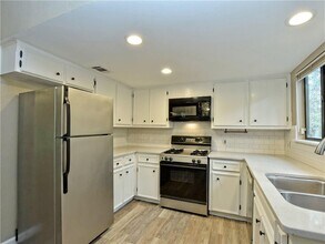 6206 Sun Vista Dr in Austin, TX - Building Photo - Building Photo