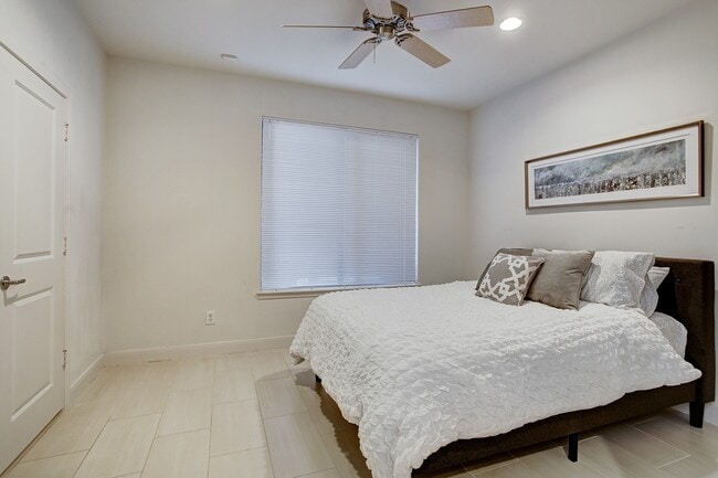 property at 902 Roy St