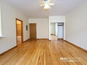 635 W Barry Ave in Chicago, IL - Building Photo - Building Photo