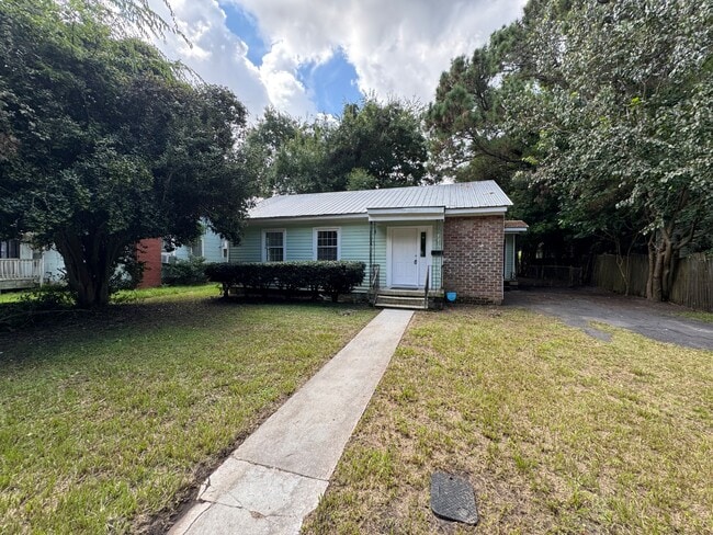 property at 1219 NE 36th St