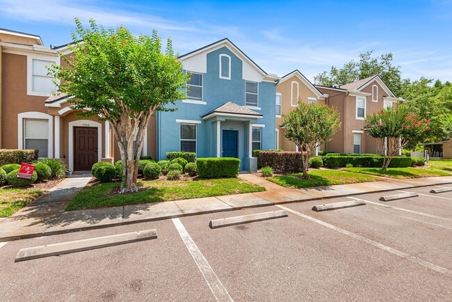 property at 1304 Denman Ct