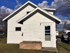 551 Milkyway St S in Cosmos, MN - Building Photo