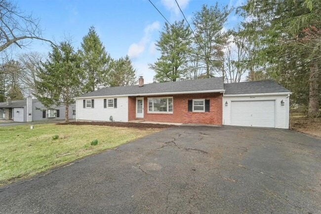 13 Brookside Ave W in Apalachin, NY - Building Photo - Building Photo