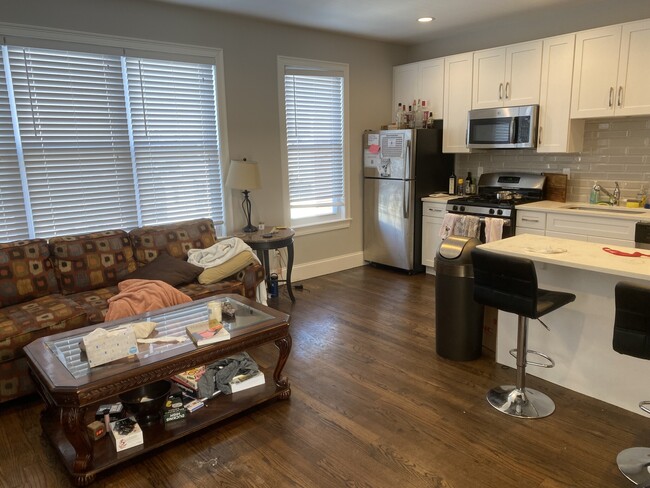 726 Parker St, Unit 3T