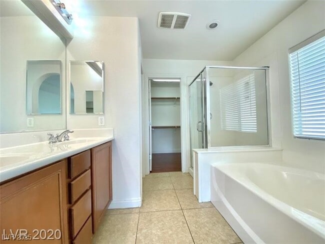 property at 8869 Skyline Peak Ct