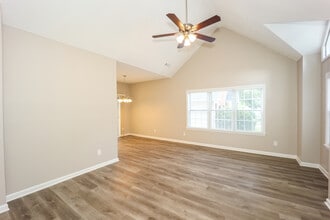 719 S Fairfield Dr in Peachtree City, GA - Building Photo - Building Photo
