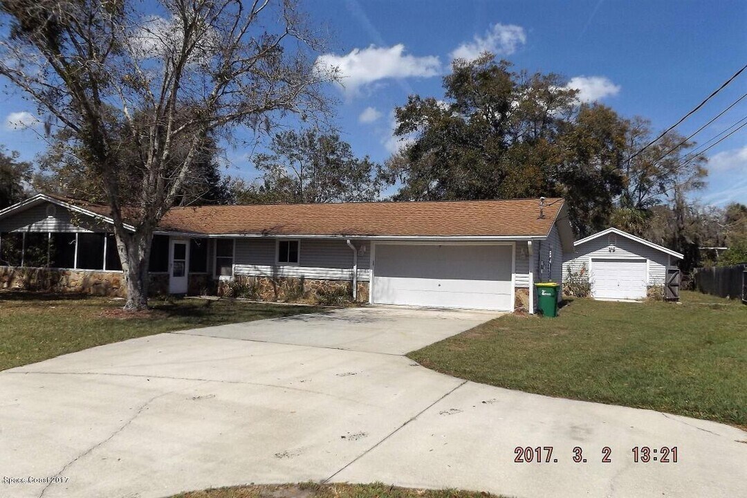 3120 Parrish Rd in Titusville, FL - Building Photo