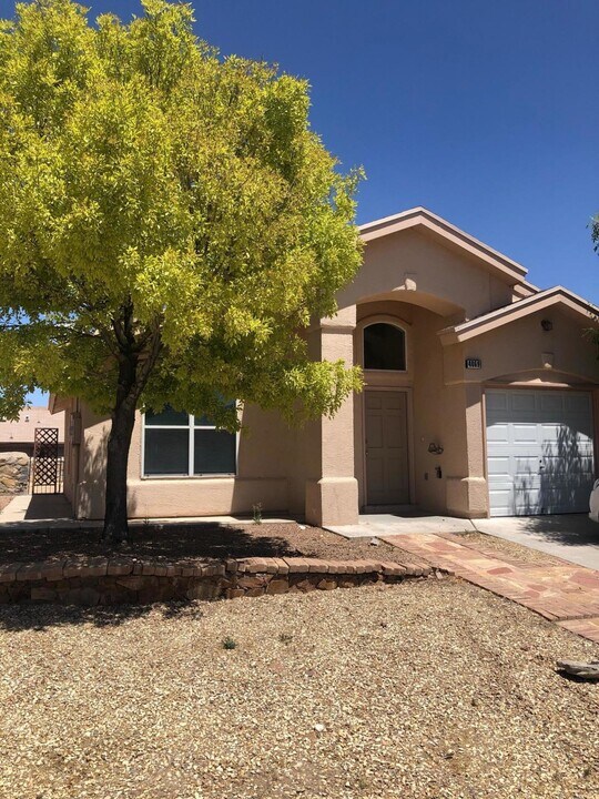 4069 Tierra Venado Dr in El Paso, TX - Building Photo