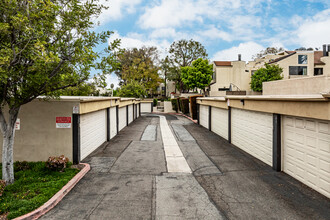 13104 Glen Ct in Chino Hills, CA - Building Photo - Building Photo