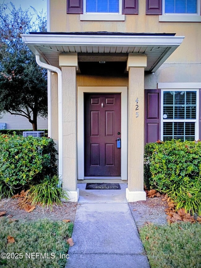 425 Oasis Ln in Orange Park, FL - Building Photo - Building Photo