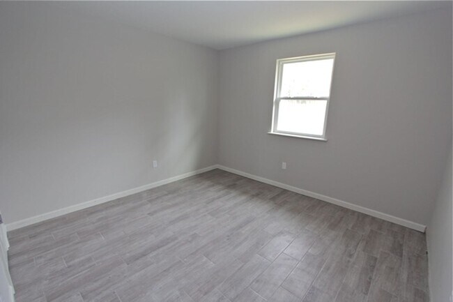 29194 W Karen St-Unit -C in Denham Springs, LA - Foto de edificio - Building Photo