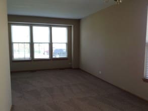10327 Oxford Dr in Huntley, IL - Building Photo - Building Photo