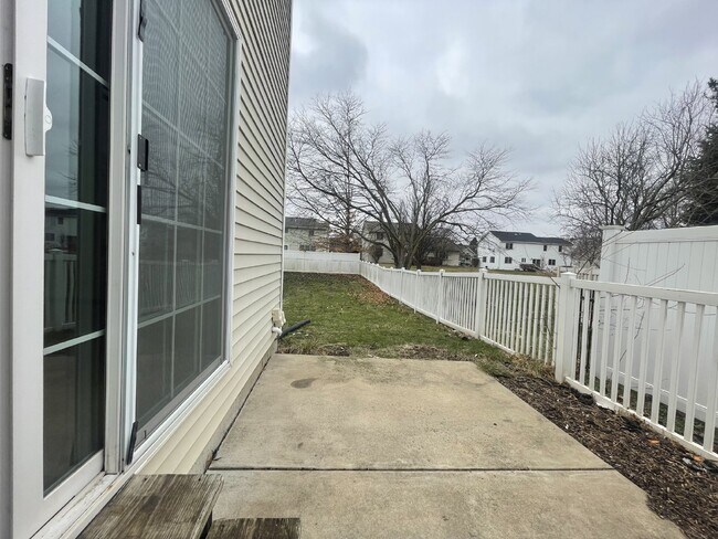 1431 Adams St in Ottawa, IL - Foto de edificio - Building Photo