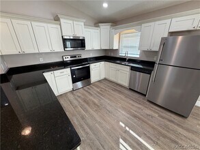 6744 N Waycross Way in Citrus Springs, FL - Building Photo - Building Photo