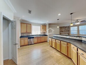 348 Yellow Iris Rd in Grayson, GA - Building Photo - Building Photo