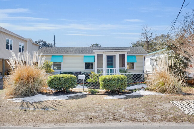 property at 2107 Bay St